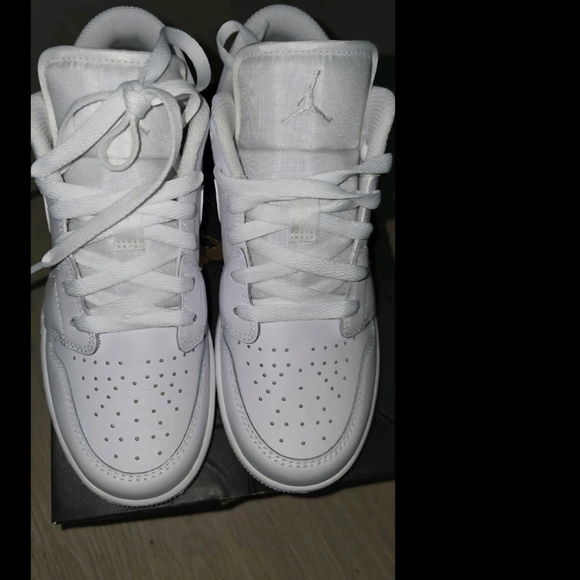 Nike Kids All-White Sneakers - Picture 2 of 4